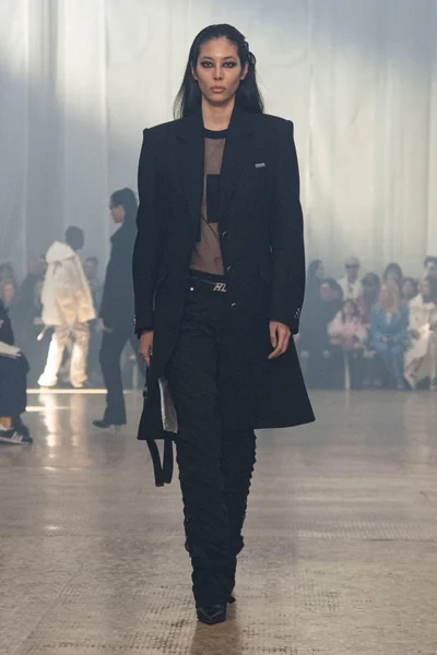 Look 9